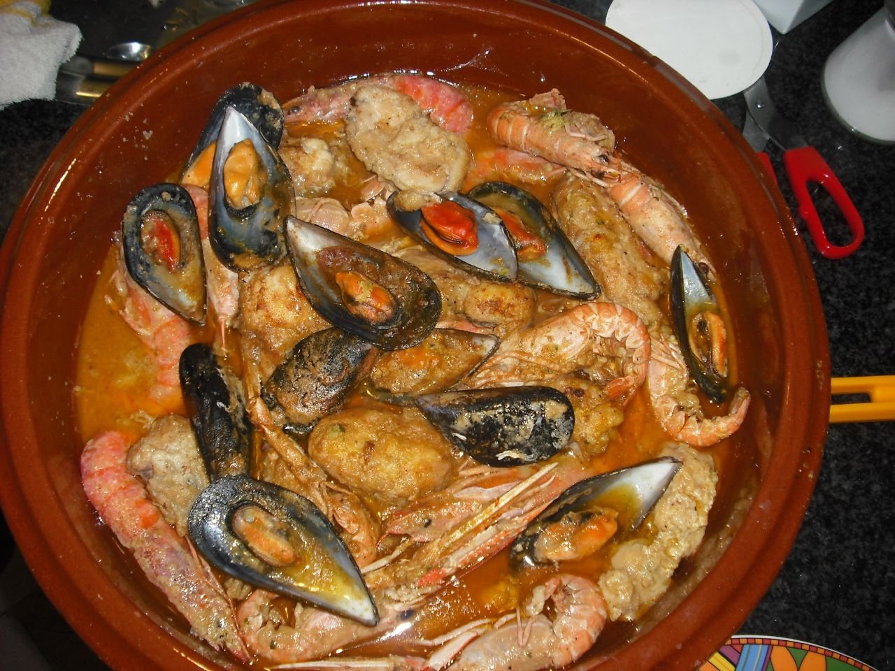 Zarzuela de pescado y/o marísco