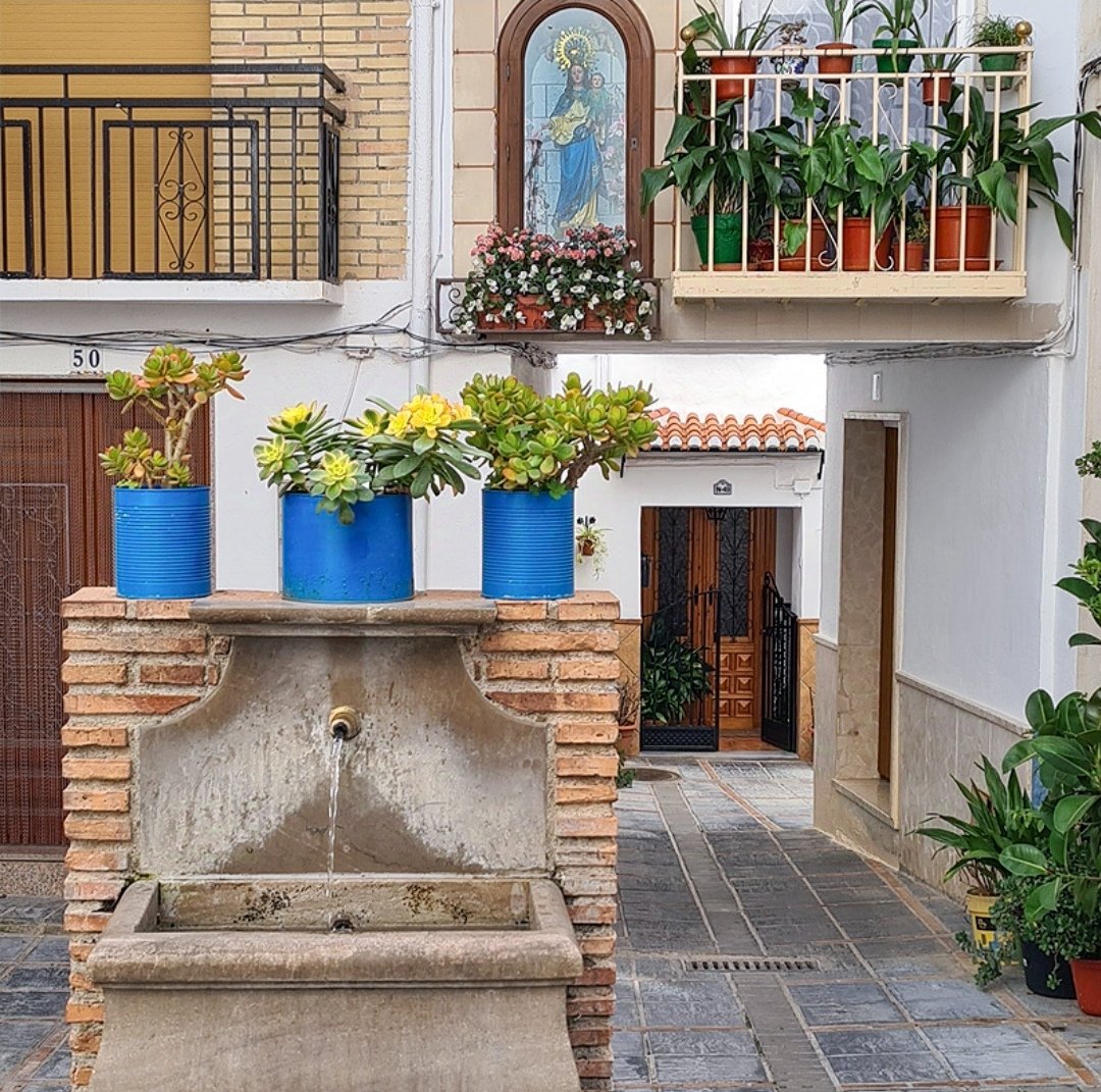 Plazas y rincones con encanto en Lanjarón