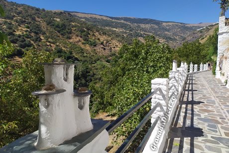 Que Ver en Pampaneira: Descubre el Encanto de la Alpujarra