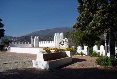 The Alozaina Castle