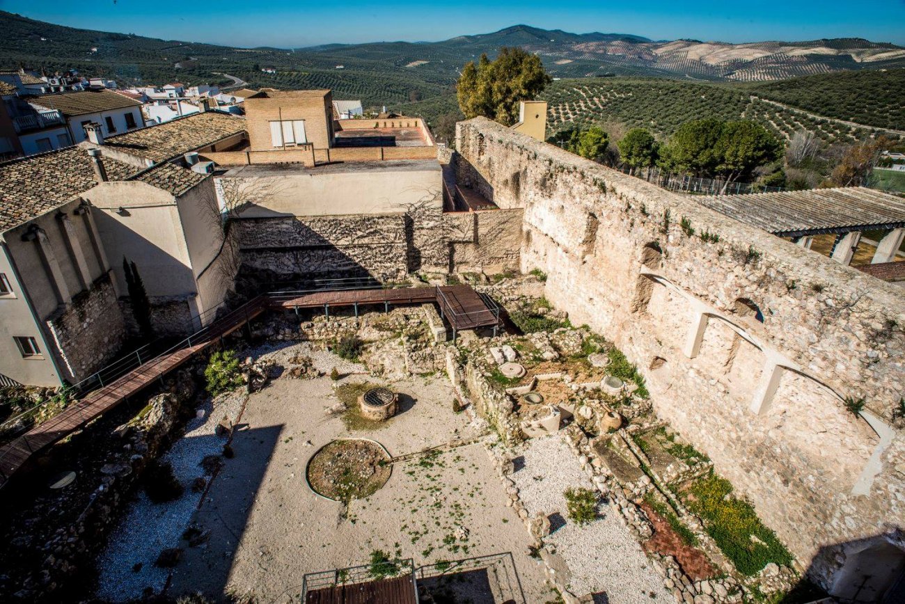 Conjunto arqueológico del Castillo de Doña Mencía